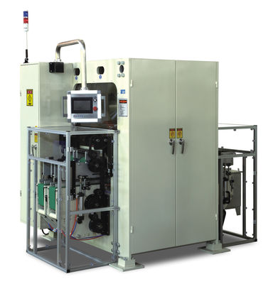 自動デルタのサーボ モーターを搭載する台所タオル/トイレ ットペーパーの打抜き機